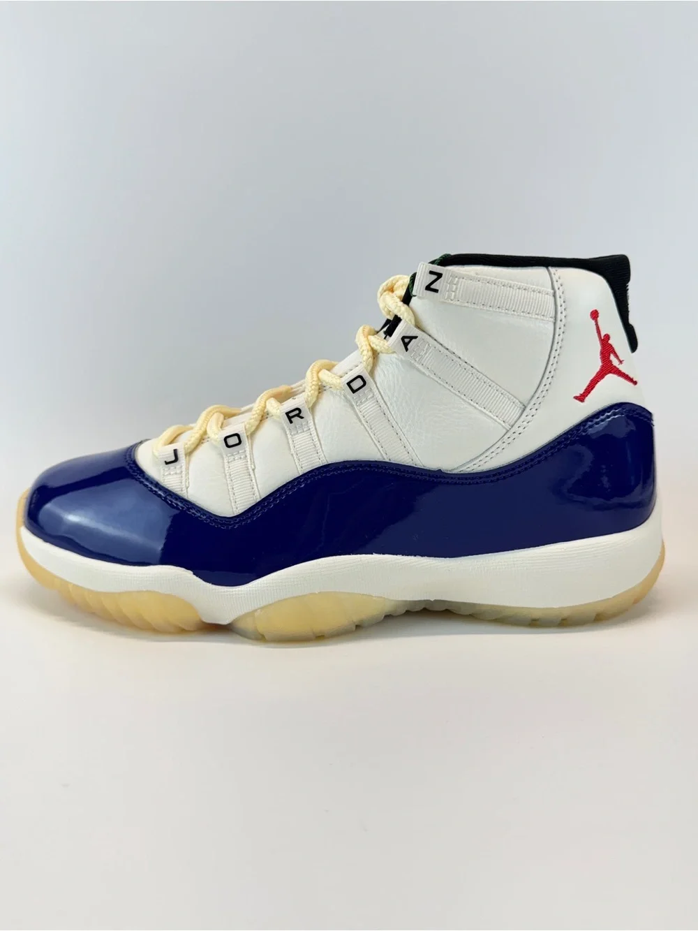 Nike Air Jordan 11 Retro Low White Royal Blue Men’s US 9.5 Brand New